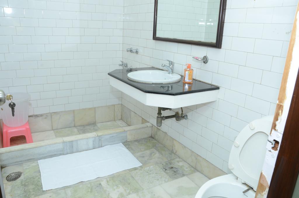 Namaste Apartments New Delhi Bagian luar foto