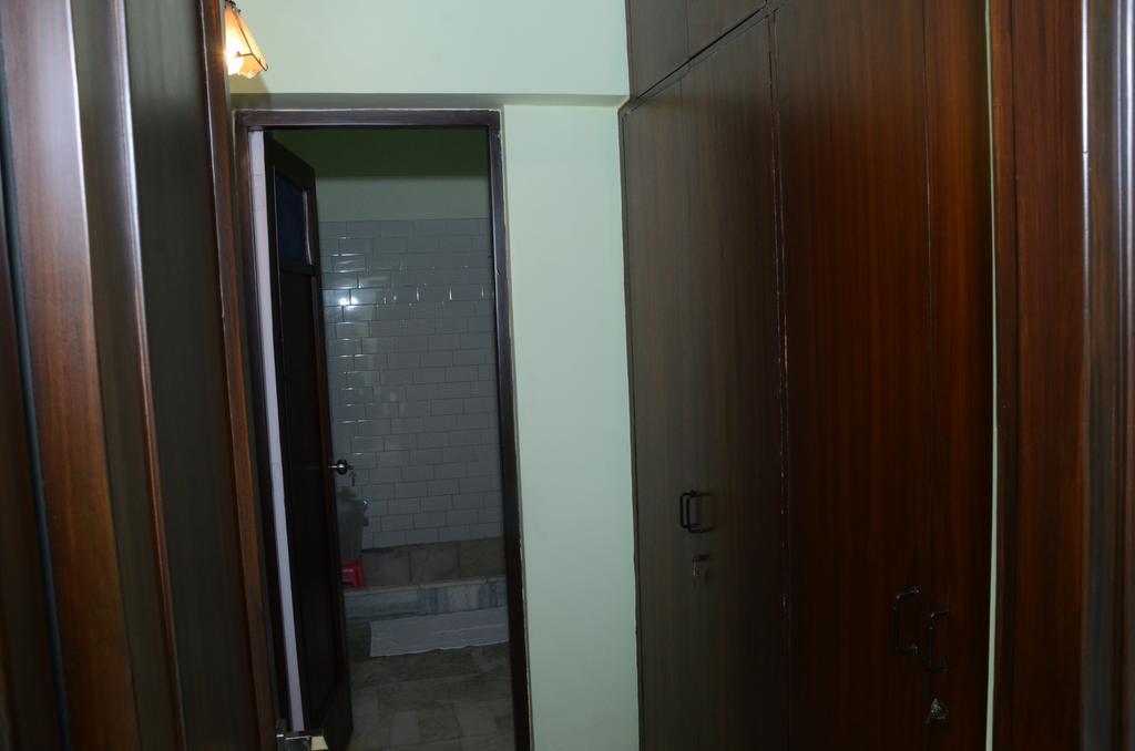 Namaste Apartments New Delhi Bagian luar foto