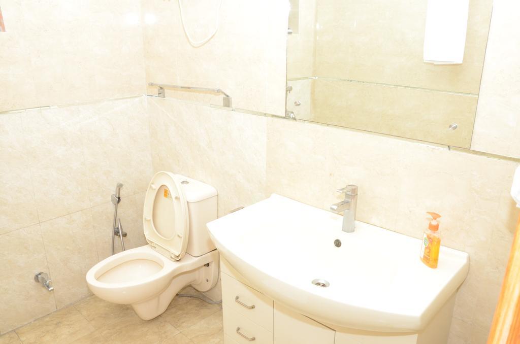 Namaste Apartments New Delhi Bagian luar foto