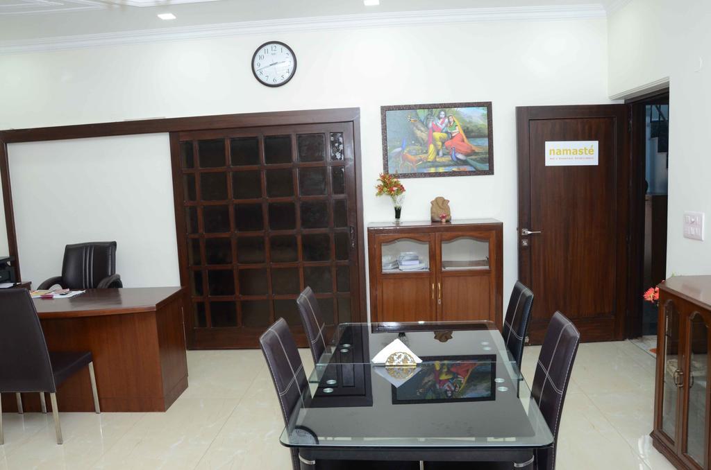 Namaste Apartments New Delhi Bagian luar foto