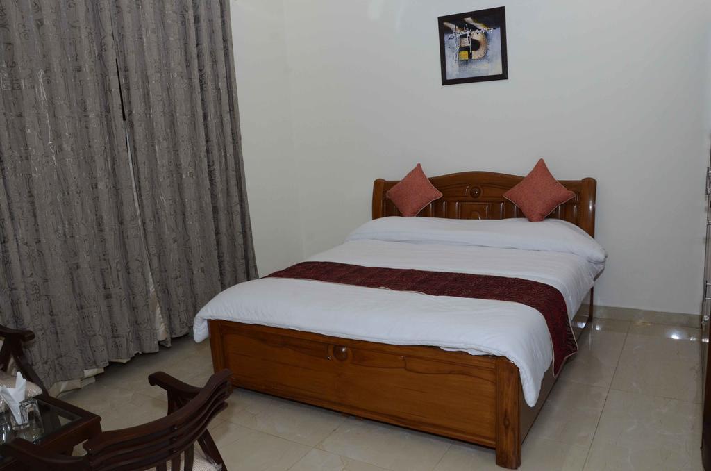 Namaste Apartments New Delhi Bagian luar foto