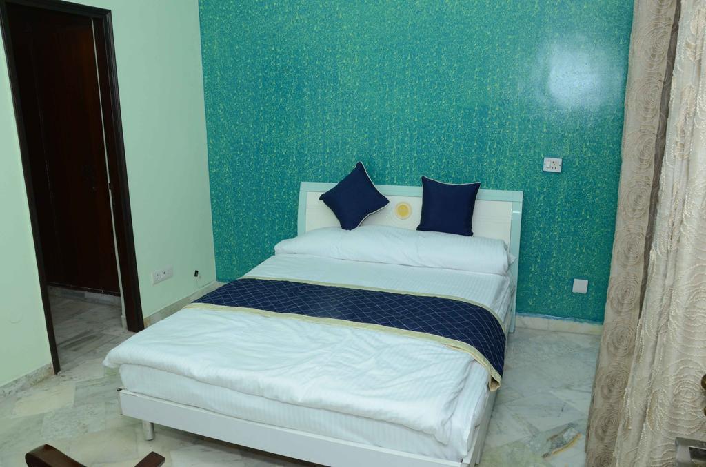 Namaste Apartments New Delhi Bagian luar foto