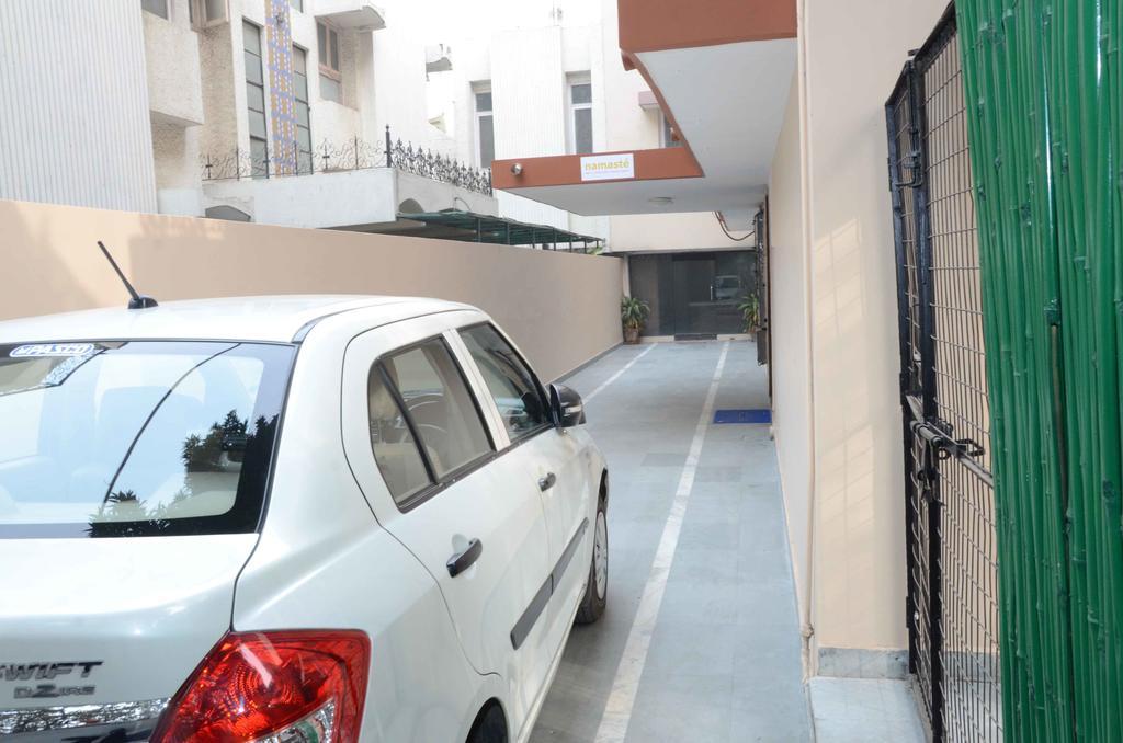 Namaste Apartments New Delhi Bagian luar foto