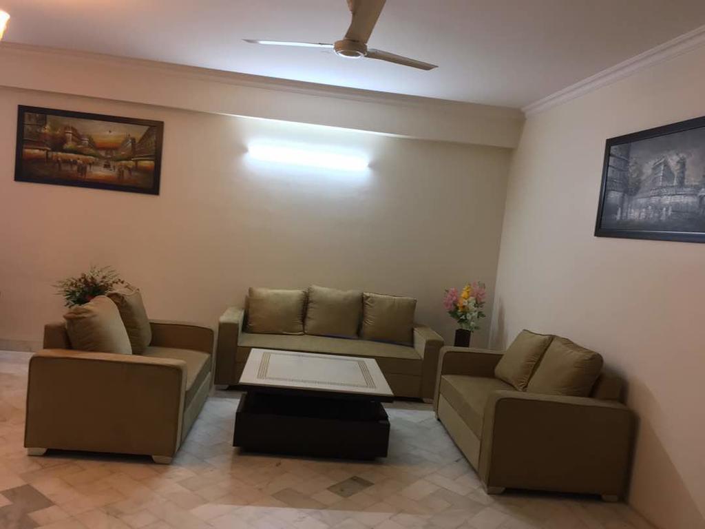Namaste Apartments New Delhi Bagian luar foto